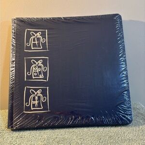 Creative Memories 12 x 12 Christmas Album (Retired) NIP